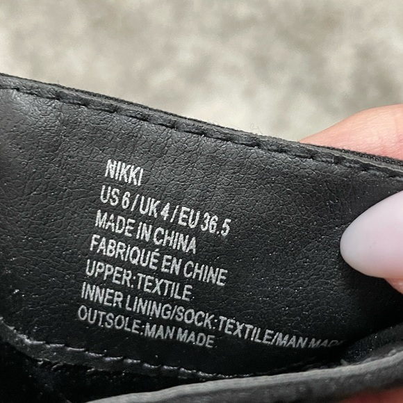 Vintage Tweed Classic Suit Jacket Blazer | Gray Texture Leather Elbow Caps - Picture 9 of 9